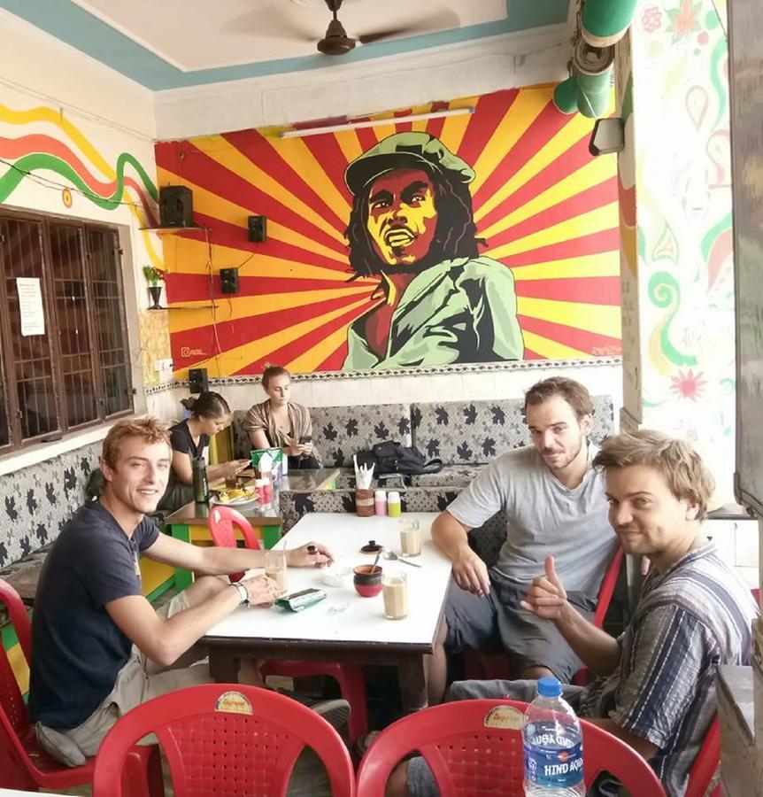 Backpacker Panda Friends - Agra Hostel Agra  Εξωτερικό φωτογραφία