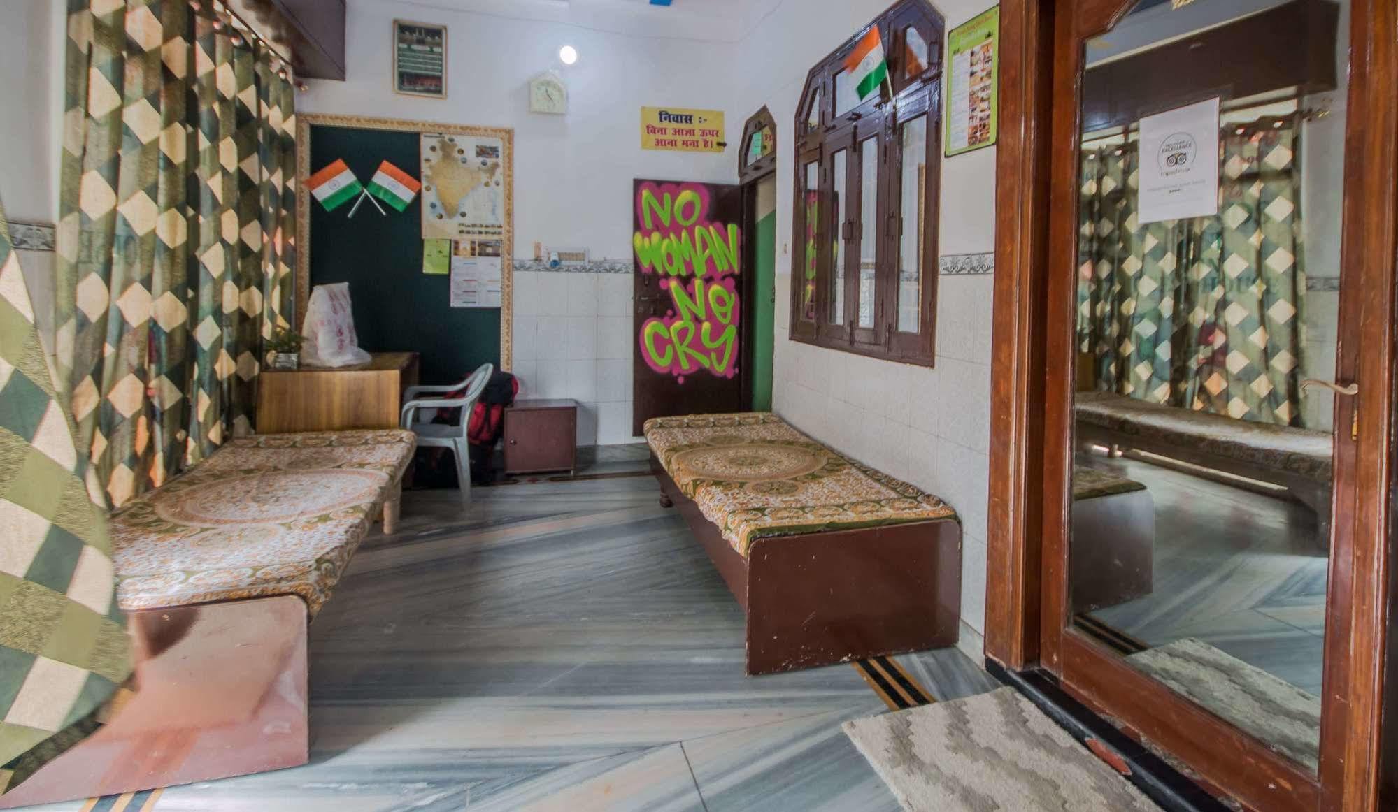 Backpacker Panda Friends - Agra Hostel Agra  Εξωτερικό φωτογραφία